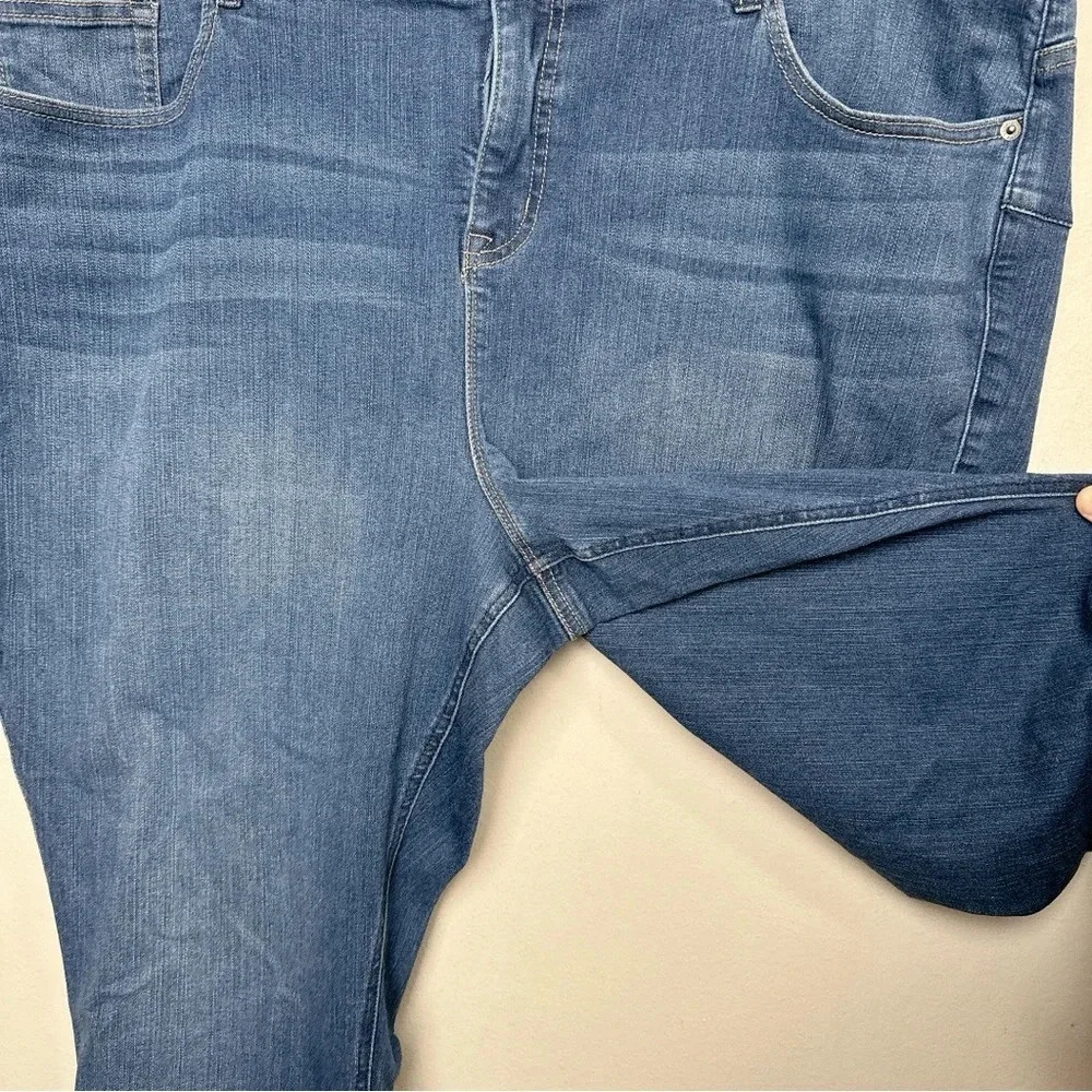 Torrid Womens 26R Bombshell Skinny Premium Stretch High-Rise Jean - Picture 7 of 13